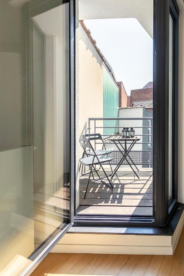 Suberb Brussels Exterior photo